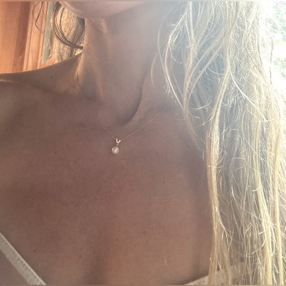 Dainty Gold Necklace w/ Pearl and CZ - Picture 3 of 6